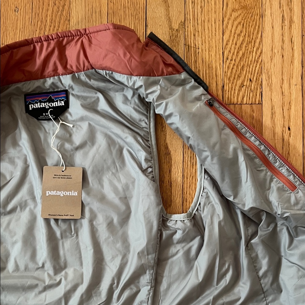 Patagonia Brick Quilted Vest - Picture 6 of 9